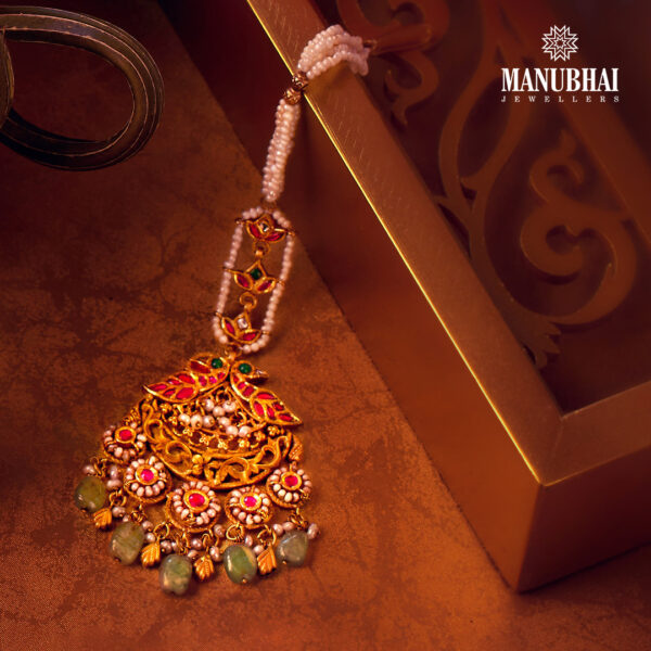 Antique Bridal Pure Gold Maang Tikka (22K) Design
