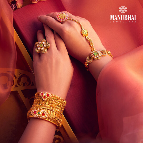 Antique bangle
