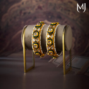 18 kt vaidehi polki bangles