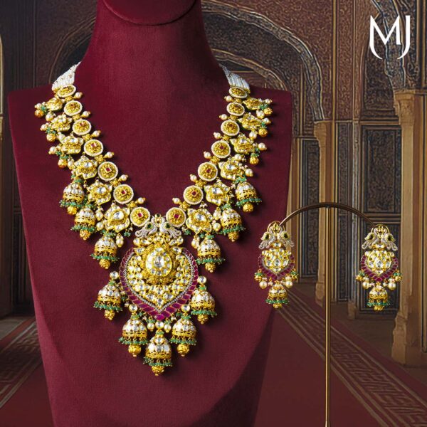 Antique necklace set