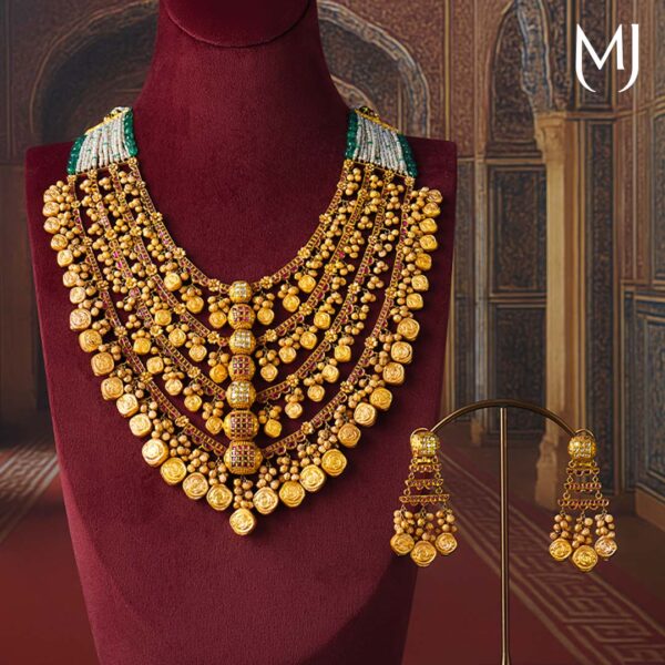 Antique necklace set