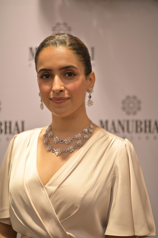 Manubhai jewellers | sanya malhotra shines bright at manubhai jewellers' anniversary edit collection launch