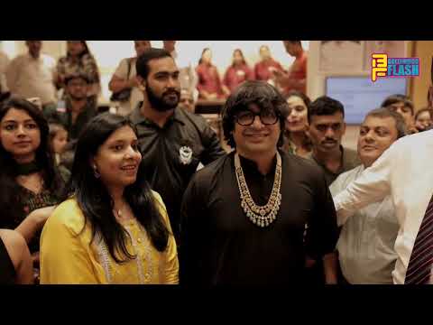 Manubhai jewellers | gujarati heartthrob malhar thakkar unveils manubhai jewellers’ utsavi collection