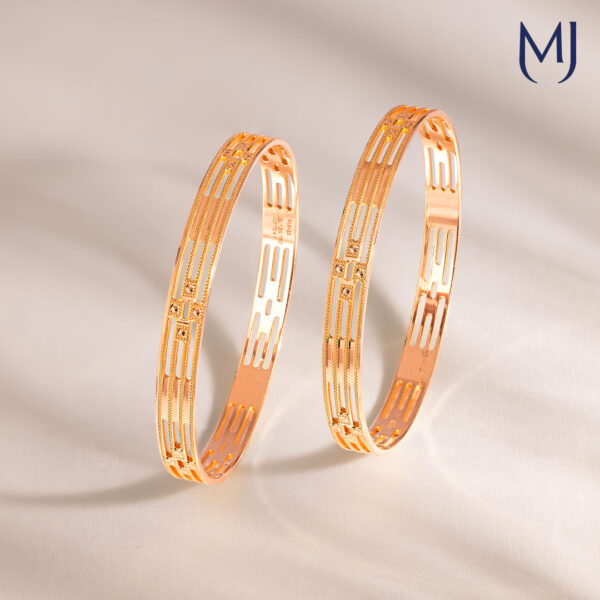 Gold machine bangle