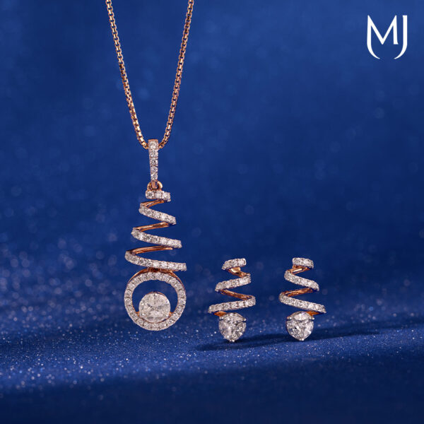 Real diamond pendant set