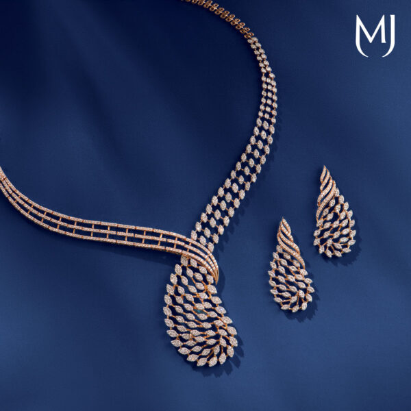 Diamond necklace set