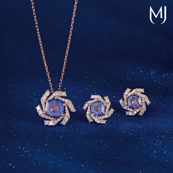 Light weight real diamond pendant set