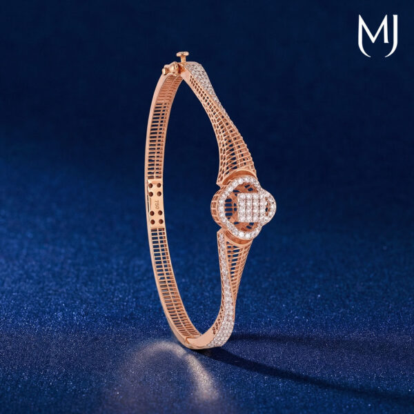 Light weight gold bracelet