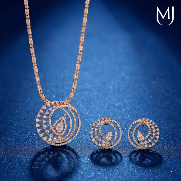 Real diamond pendant set