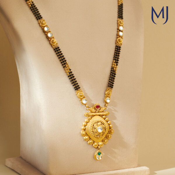 Gold mangalsutra