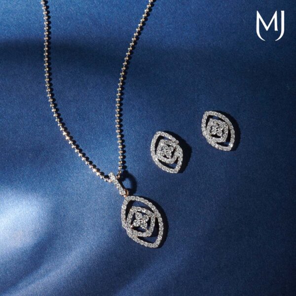 Real diamond pendant set