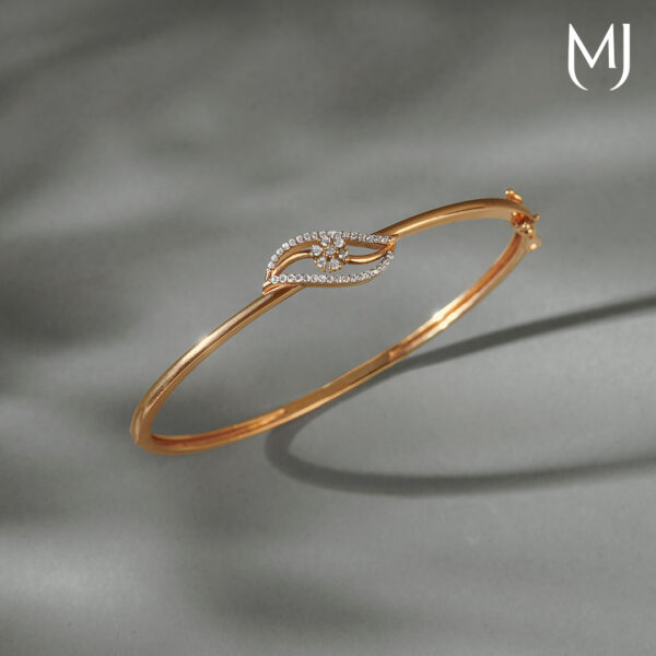 Gold bracelet