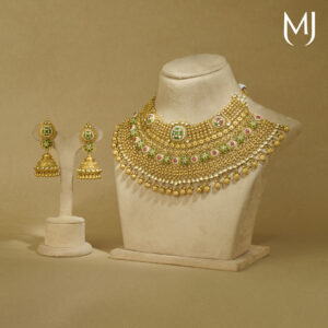 Antique necklace set