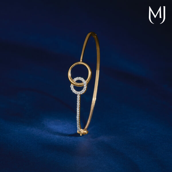 Gold bracelet