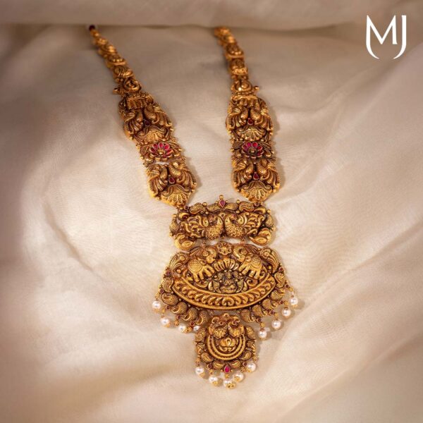 Antique necklace set