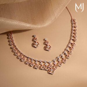 Diamond necklace set