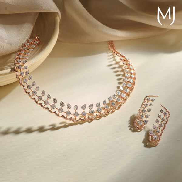 Diamond necklace set