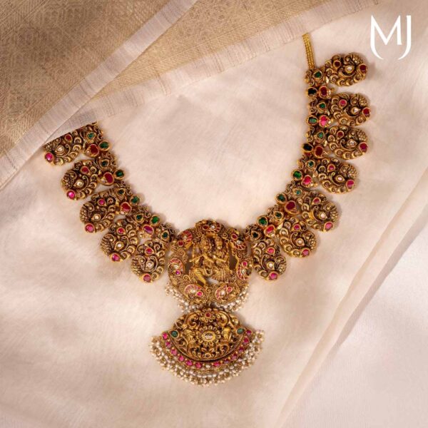 Antique necklace set