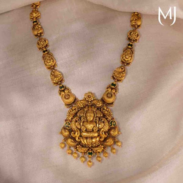 Antique necklace set