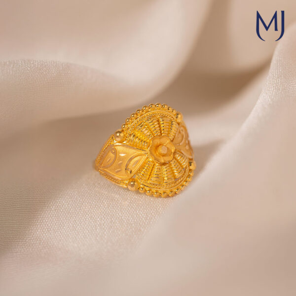 Gold ring