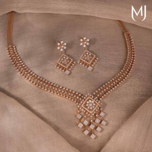 Diamond necklace set