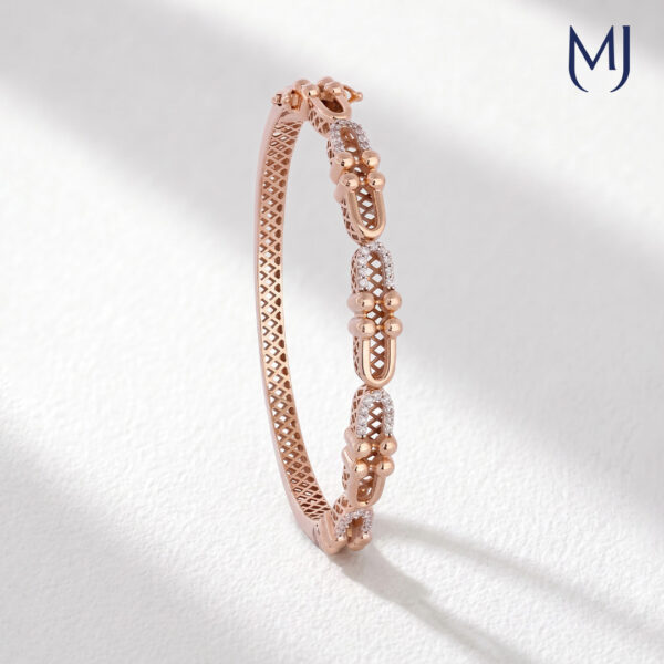 Light weight gold bracelet