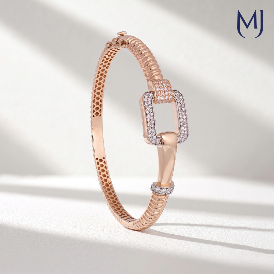 Light weight gold bracelet