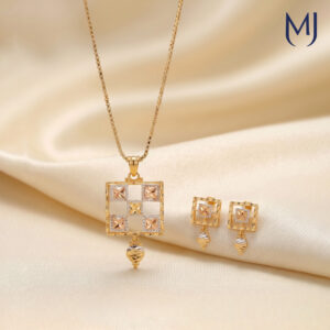 Gold Pendant Set