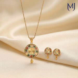 Gold Pendant Set