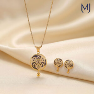 Gold Pendant Set