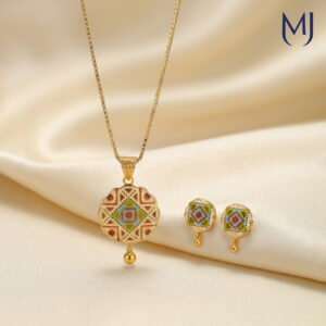 Gold Pendant Set