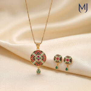 Gold Pendant Set