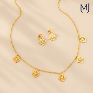 Gold Pendant Set