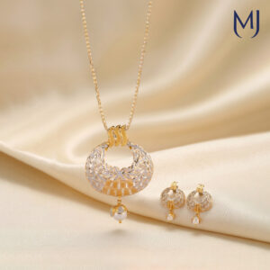 Gold Pendant Set