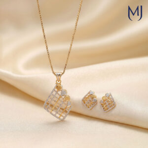 Gold Pendant Set