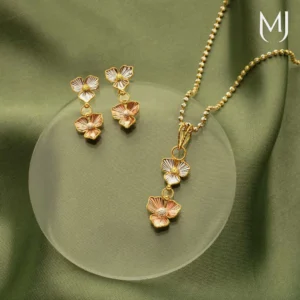 Gold Pendant Set