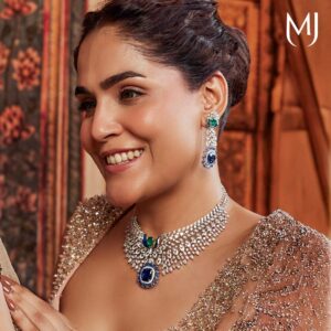 Diamond necklace set