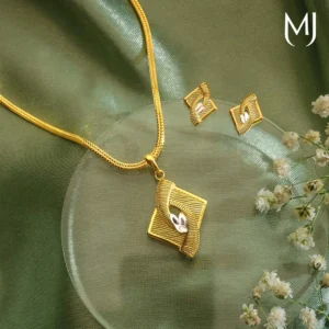 Gold Pendant Set